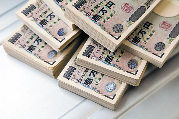 日本円